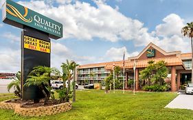 Quality Inn & Suites Tarpon Springs South Exterior photo