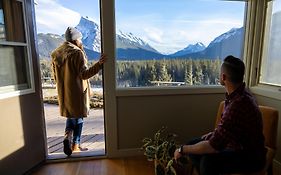 The Juniper Hotel & Bistro Banff Exterior photo