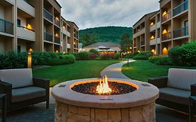 Courtyard By Marriott Mahwah Hotell Exterior photo