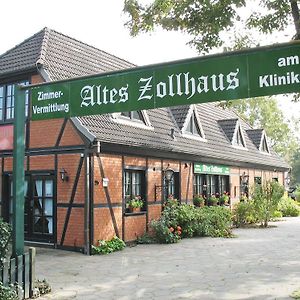 Altes Zollhaus Am Klinikum Hotell Lübeck Exterior photo