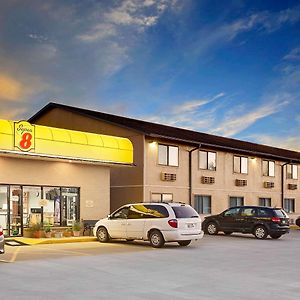 Super 8 By Wyndham Macomb Motel Exterior photo
