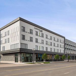 Courtyard By Marriott Lansing Downtown Hotell Exterior photo
