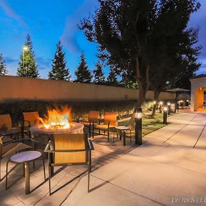 Courtyard By Marriott San Jose South/Morgan Hill Hotell Exterior photo
