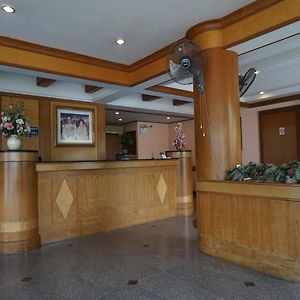 Tanaphat Hatyai Hotel Hat Yai Exterior photo