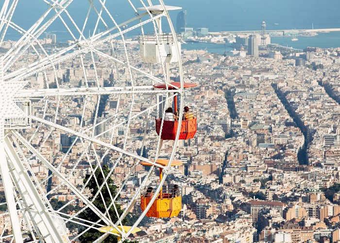 Parque de Atracciones Tibidabo Visita Parque de atracciones del Tibidabo en Sarrià-Sant Gervasi ... photo