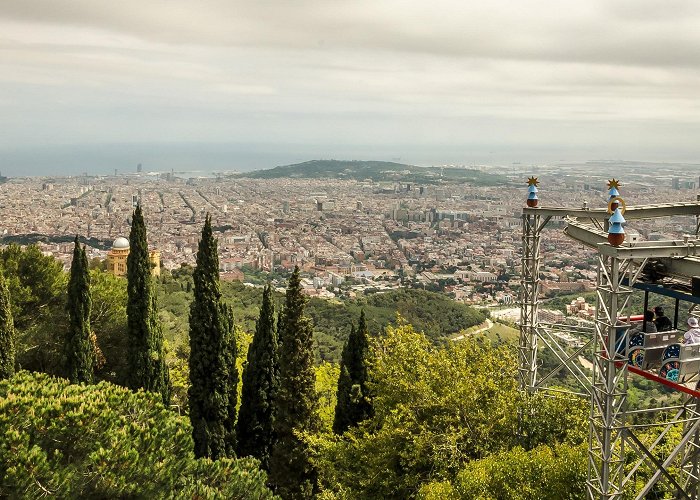 Parque de Atracciones Tibidabo Visita Parque de atracciones del Tibidabo en Sarrià-Sant Gervasi ... photo