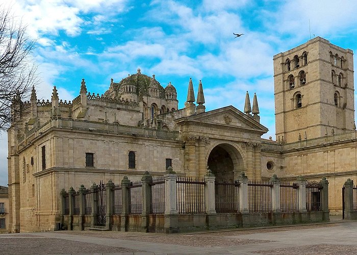 Cathedral of Zamora Zamora Cathedral - Zamora: Information, rates, prices, tickets ... photo