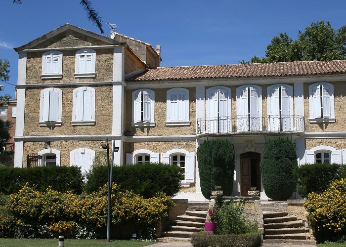 Château de Grignan Flag of Grignan (Istres) | Provence-Alpes-Côte d'Azur Tourism photo