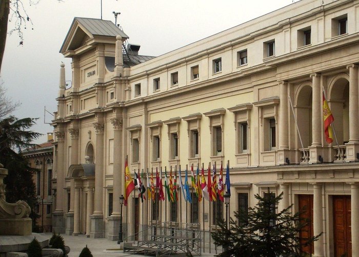 Palacio del Senado El Senado español aprueba la ley de Ciencia, la Tecnología y la ... photo