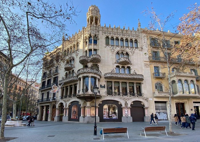 Casa Lleó Morera Casa Lleo Morera: an architectural masterpiece by Montaner photo