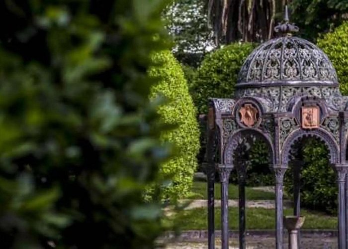 Parque de Isabel la Catolica El Ayuntamiento organiza visitas guiadas al parque de Isabel la ... photo