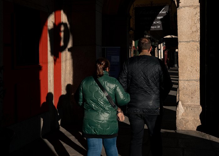 Mercado de Monedas y Sellos Madrid, post-summer 2023 | X-Pro2 & 27mm 2.8 : r/fujifilm photo