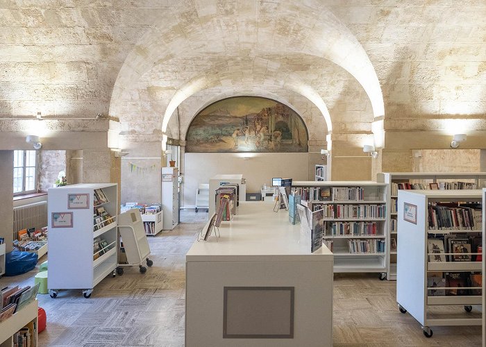 Mejanes Library Bibliothèque Méjanes – Halle aux Grains, Aix-en-Provence – Thomas ... photo