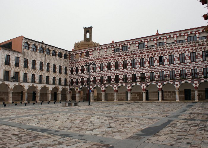 Plaza Alta y Plaza de San José Plaza de San Jose en Badajoz: 3 opiniones y 8 fotos photo