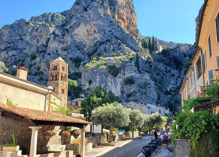 Moustiers-Sainte-Marie photo