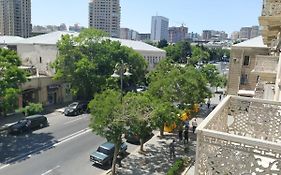 Between 28May Metro Station And National Boulevard Seaside Park Leilighet Baku Exterior photo