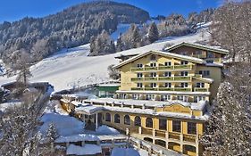 Hotel Berner Zell am See Exterior photo