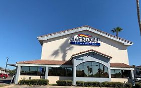 Baymont By Wyndham Mcallen Pharr Hotell Exterior photo