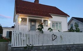 The Gingerbread House Leilighet Lillehammer Exterior photo