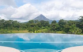 Hotel Arenal Lodge La Fortuna Exterior photo