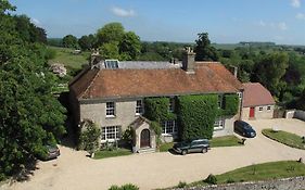 Manor Farm B&B Marlborough Exterior photo