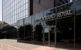 Grand Royal Hotell Tsjernivtsi Exterior photo