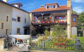 Posada Araceli Hotell Santillana del Mar Exterior photo