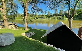 Hyggelig Sommerhus. Med Udsigt, Til Vand Fra Senge Vekso Exterior photo