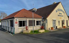 Au Germenoy Hotel Restaurant Vaux-le-Pénil Exterior photo