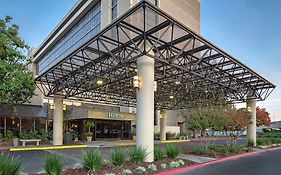 Hilton Sacramento Arden West Hotell Exterior photo