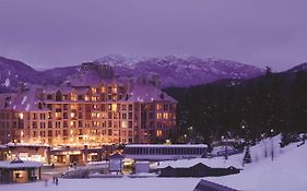 Pan Pacific Whistler Mountainside Hotell Exterior photo