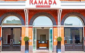 Ramada By Wyndham Belfast Hotell Exterior photo