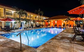 Best Western San Isidro Inn Laredo Exterior photo