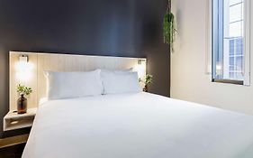 Ibis Sydney Barangaroo Hotell Exterior photo