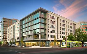 Hyatt House Portland / Downtown Hotell Exterior photo