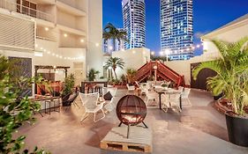 Novotel Surfers Paradise Gold Coast Exterior photo