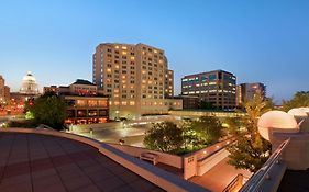 Hilton Madison Monona Terrace Hotell Exterior photo