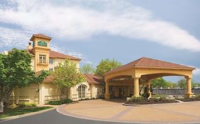 La Quinta By Wyndham St. Louis Westport Hotell Exterior photo