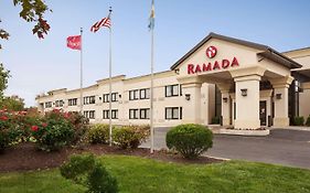 Ramada By Wyndham Newark/Wilmington Hotell Exterior photo