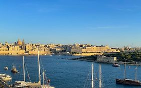 Seafront Duplex Penthouse Leilighet Sliema Exterior photo