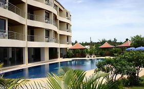 Chaweng Lakeview Condotel Ko Samui Exterior photo