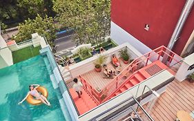 The Social Hub Madrid 4 Star Hotell Exterior photo