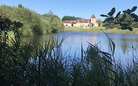 Le Manoir De Pierre Levee, The Originals Collection Hotell Tournon-Saint-Martin Exterior photo