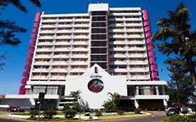 Crowne Plaza Guatemala Hotell Exterior photo