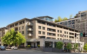 Courtyard By Marriott Seattle Bellevue/Downtown Hotell Exterior photo