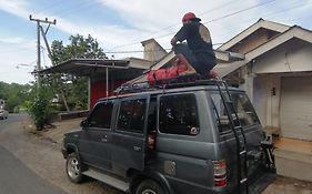 Jaya Homestay Tetebatu Exterior photo