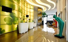 All Seasons Jakarta Thamrin Hotell Exterior photo