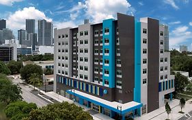 Tru By Hilton Miami West Brickell Hotell Exterior photo