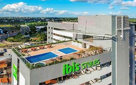 Ibis Styles Belem Hangar Hotell Exterior photo