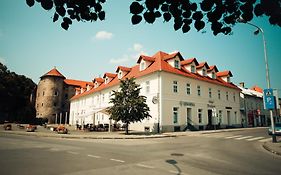 Heritage Hotel Frankopan Ogulin Exterior photo